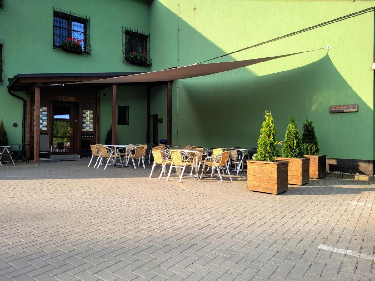 Apartmanovy Dum Pastak Loucna nad Desnou Luaran gambar