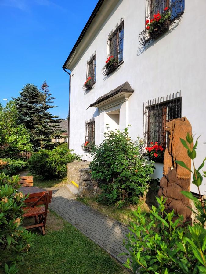 Apartmanovy Dum Pastak Loucna nad Desnou Luaran gambar